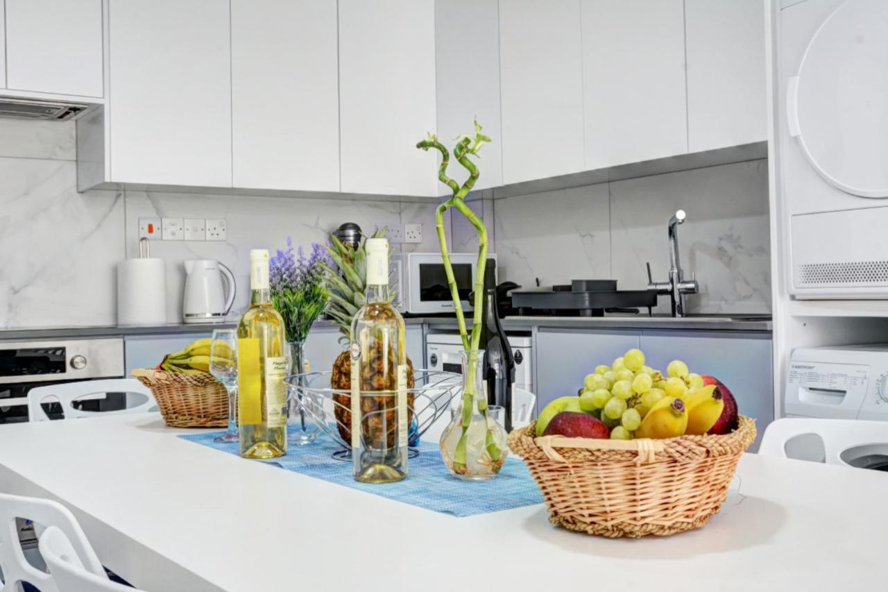 Myhome Delux, 3 Bedroom With Pool * Ajía Nápa